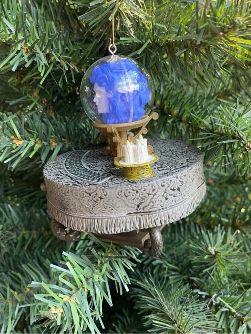 NWT Hallmark Disney Haunted Mansion Madame Leota ornament